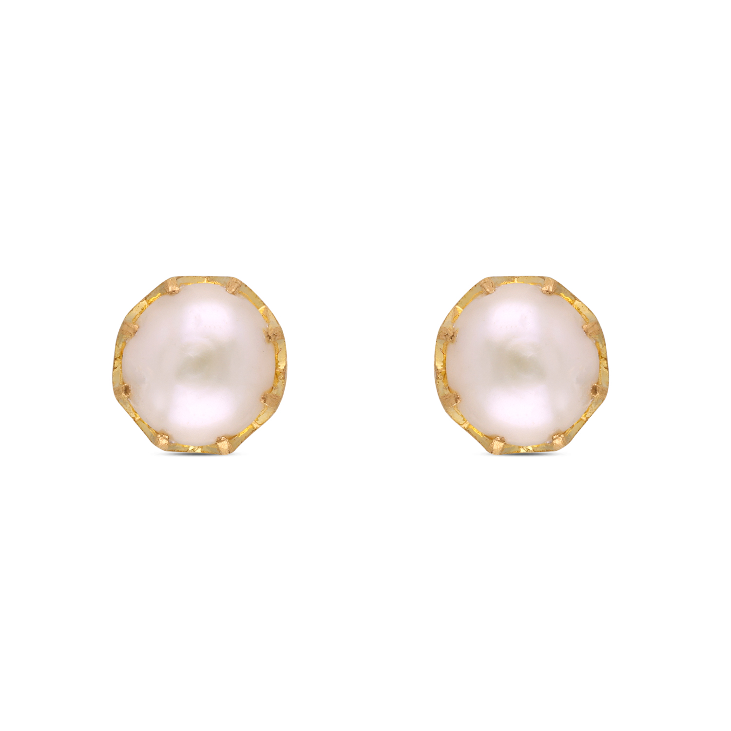 Timeless Button Pearl Gold Ear Studs – Elegance Redefined