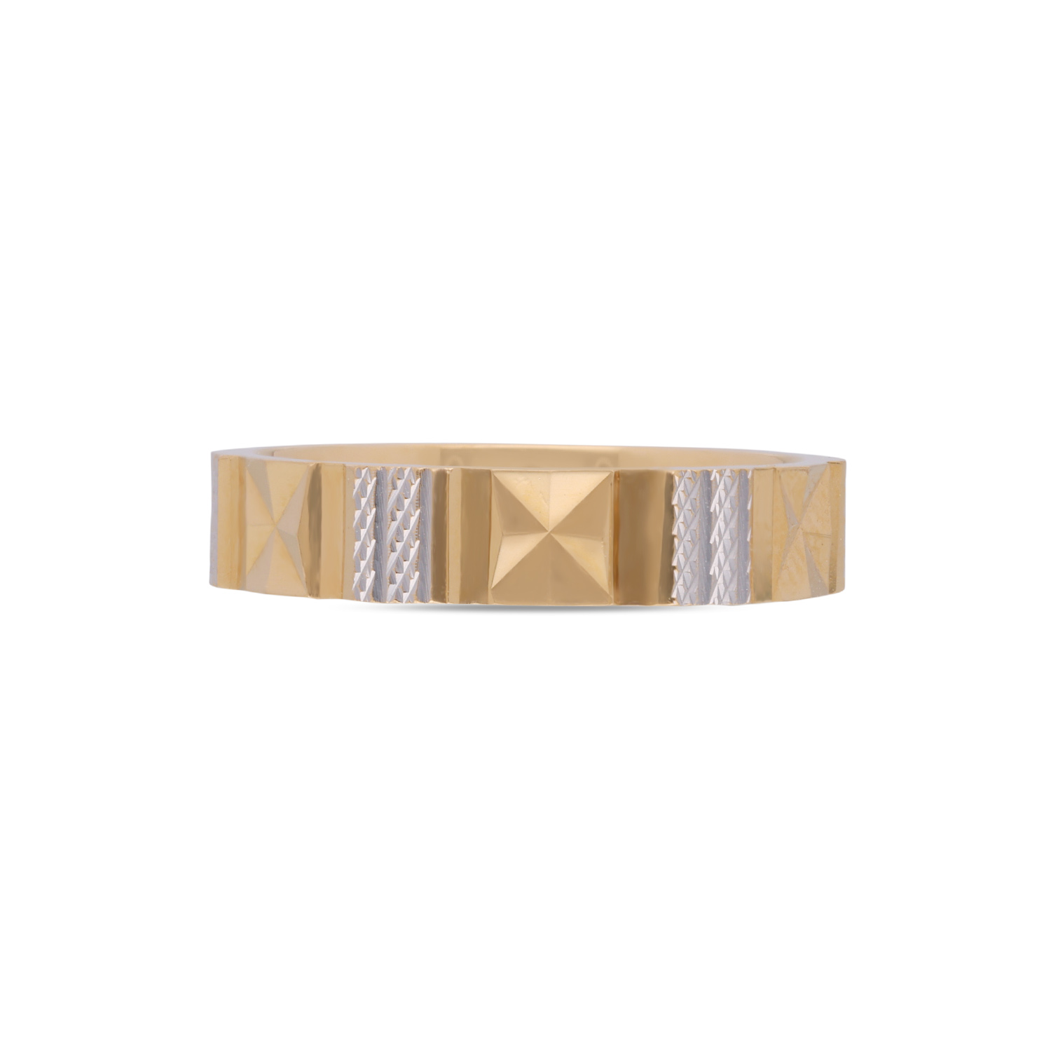 Textured Gold Band Ring with Elegant Detailing – Classic & Stylish