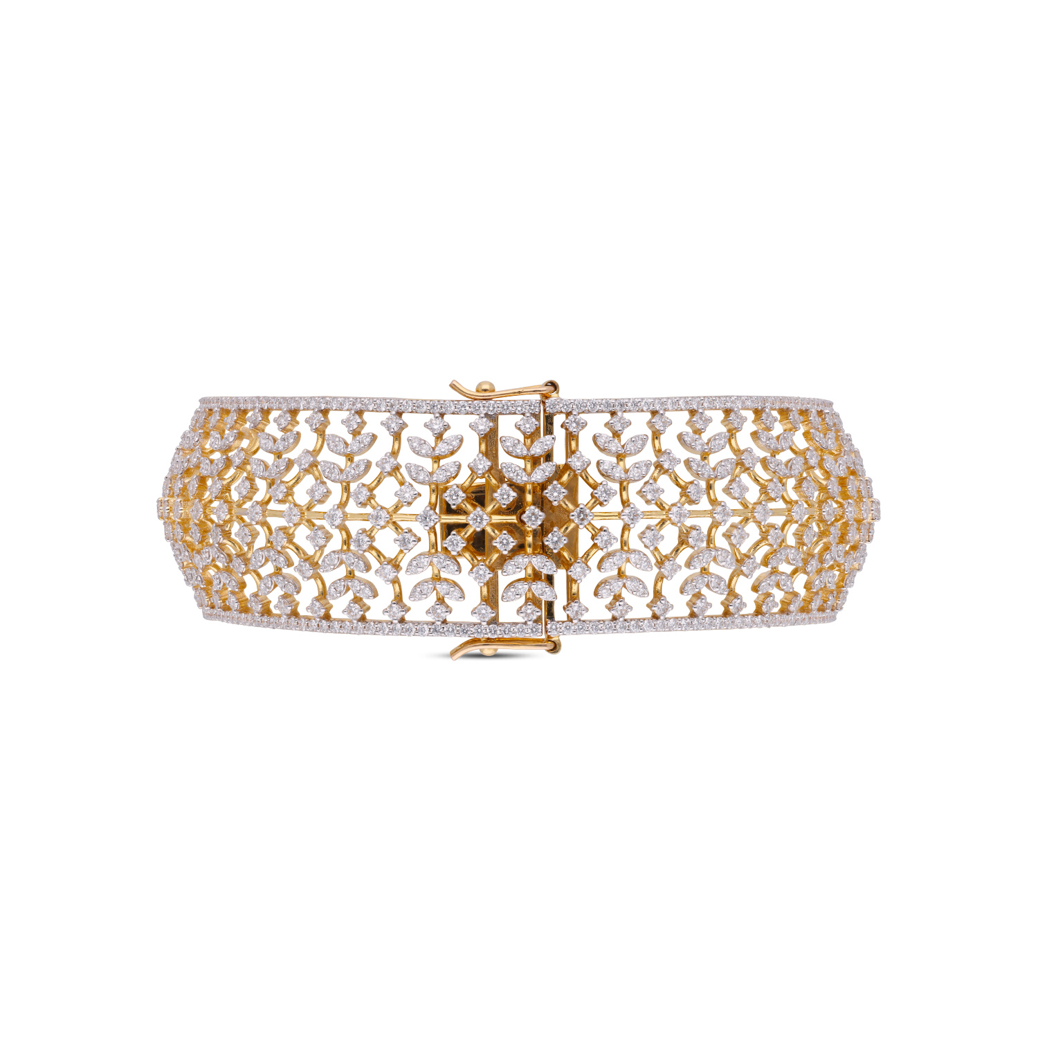 Sleek Gold Bangle with Subtle Diamond Accents