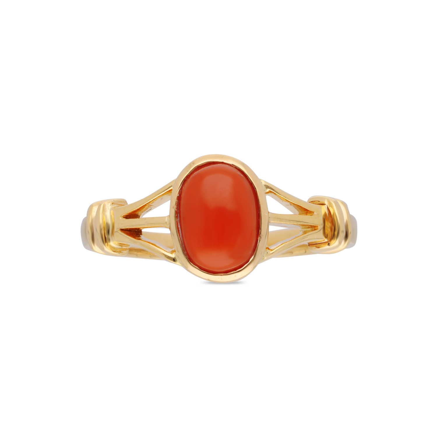 Classic Coral: Gold Ring with Elegant Coral Cut Stone