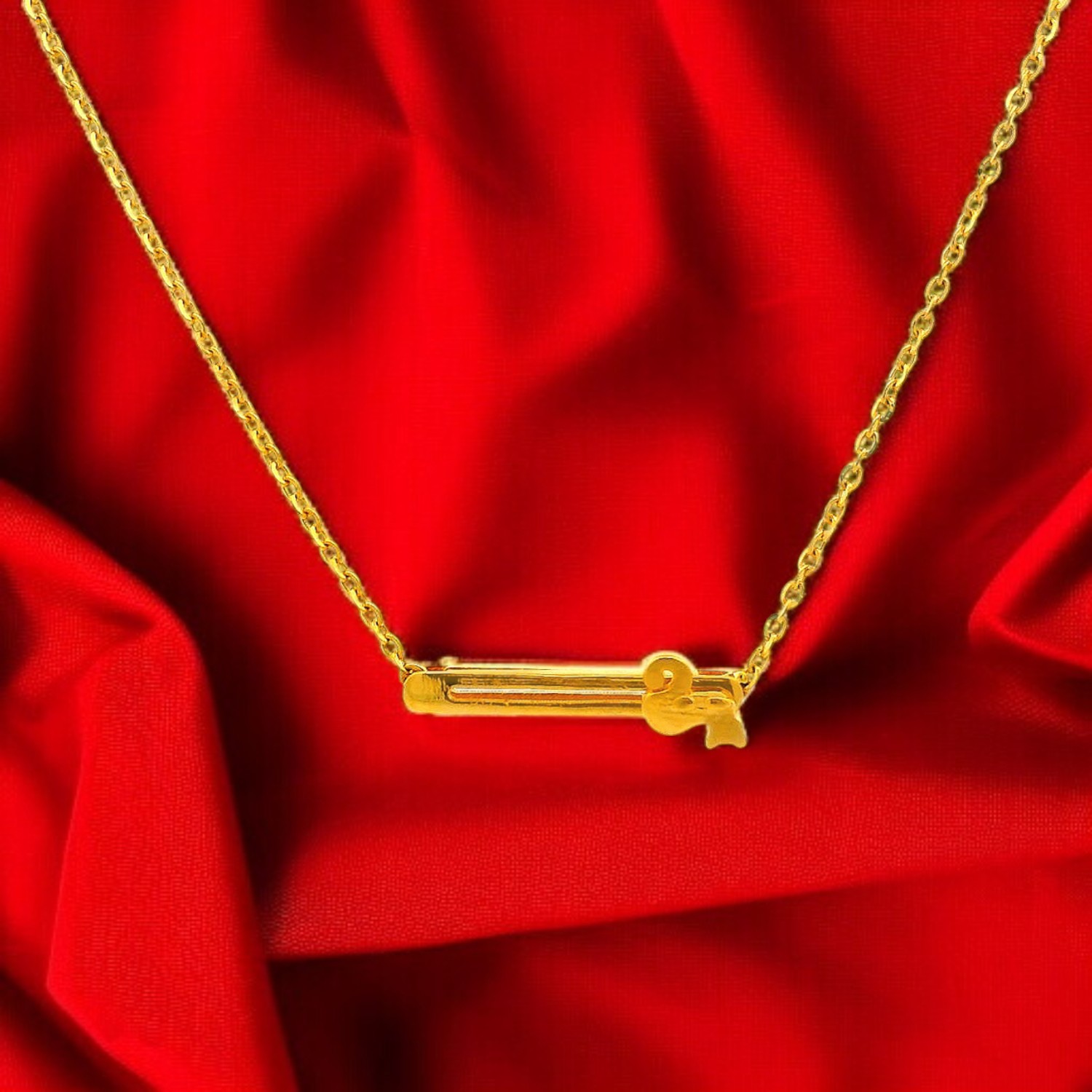 Swan Motif Gold Chain Pendant