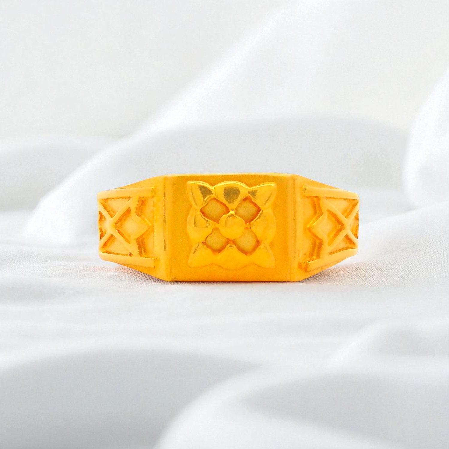 Heritage Floral Gold Ring