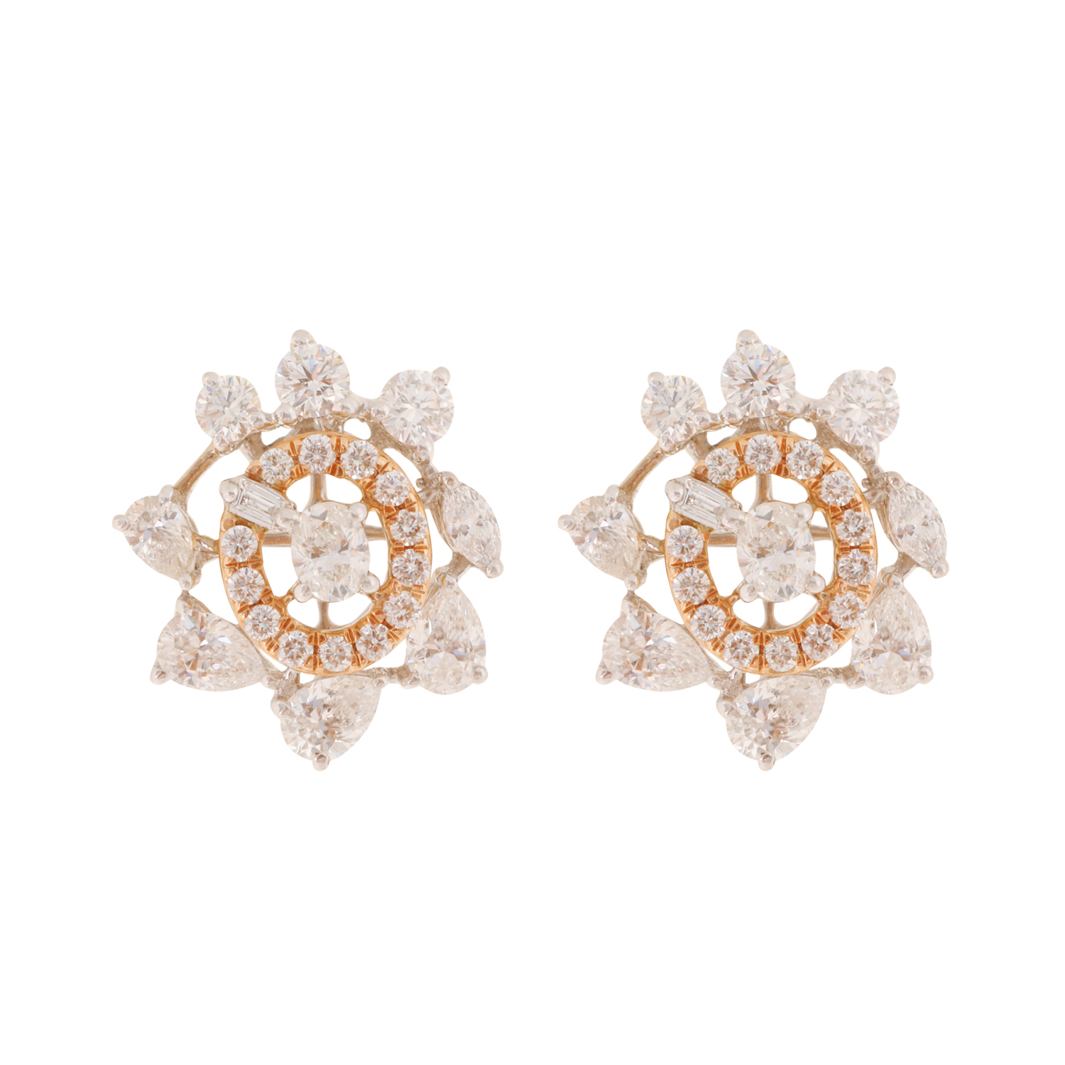 Diamond Earstud in Fancy Design