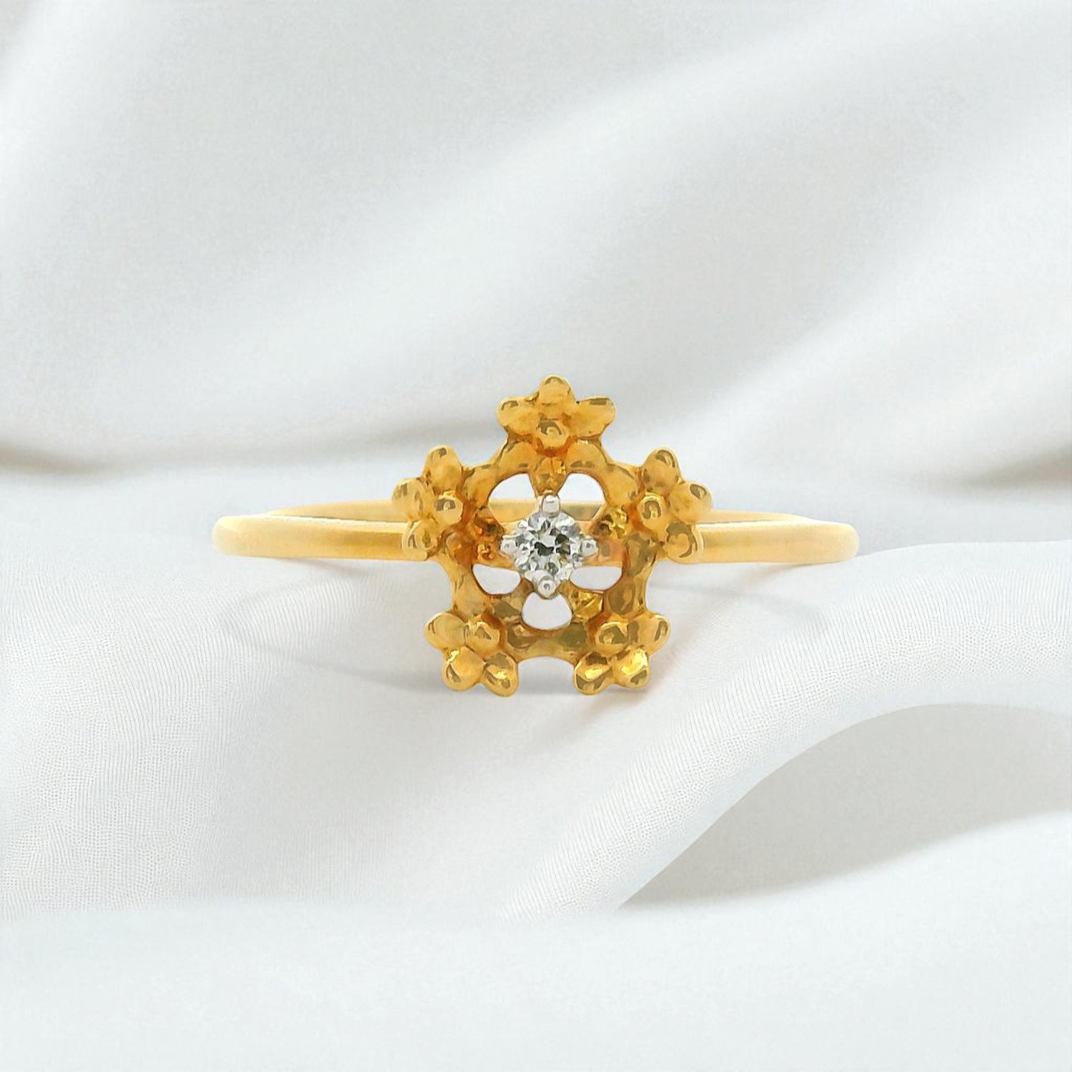 Elegant Diamond Gold Ring