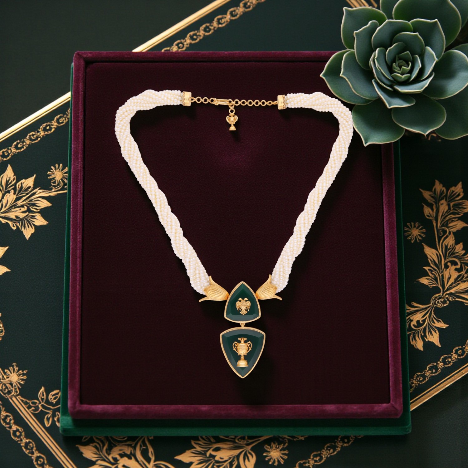 Gold Necklace with Onyx Green Pendant and Cultured Pearl Strands