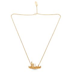 Classic Gold Travellers Collection Chain Pendant