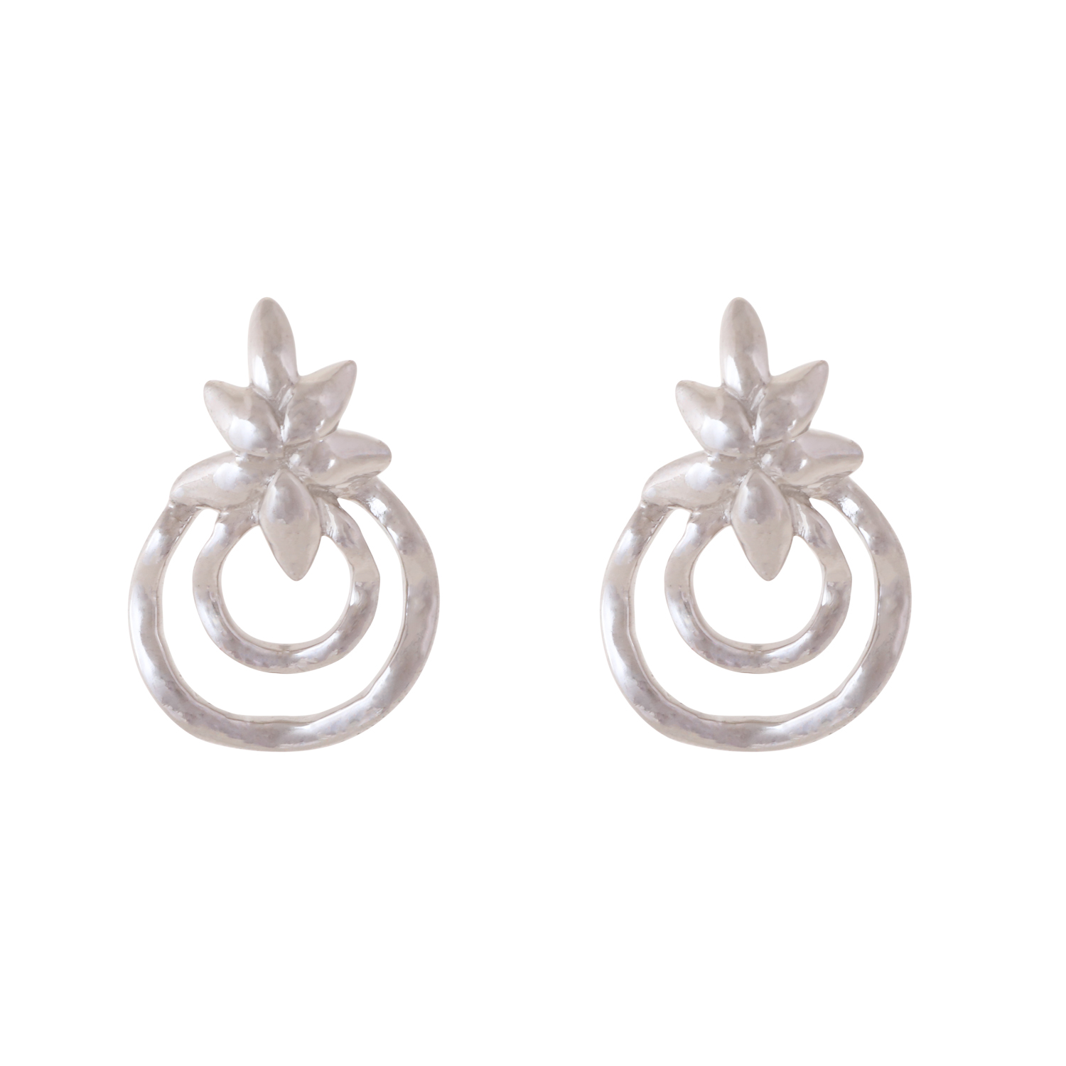 Classic Platinum Earring