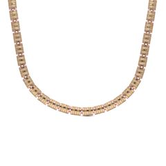 Elegance in Simplicity: Plain Gold Chain with Casting Motifs