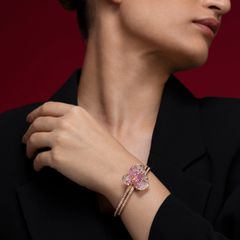 Glamourous Flex: Stretchable Bracelet with Diamonds and Pink Gems