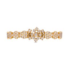 Timeless Elegance: Traditional Close-Setting Diamond Stiff Bracelet